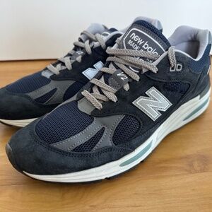 New Balance 991v2 Sneakers, Navy
